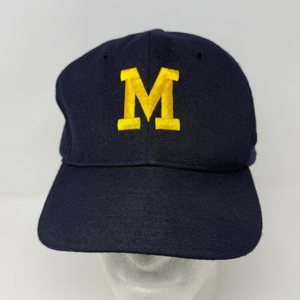 Vtg Michigan Wolverines Snapback Hat Navy Blue Wool Blend Universal Industries